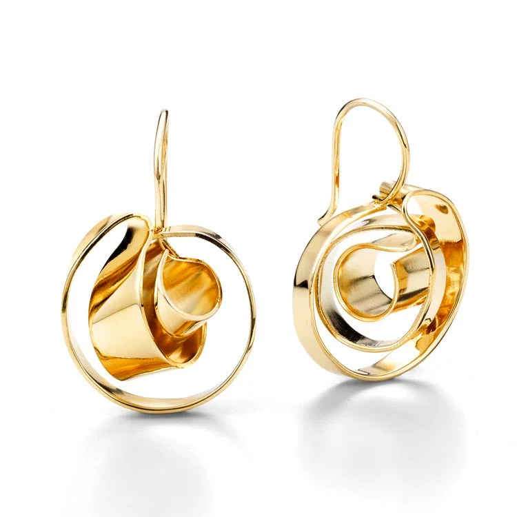 Hoop earrings with heart-shaped frames for a romantic and feminine look-Mobius