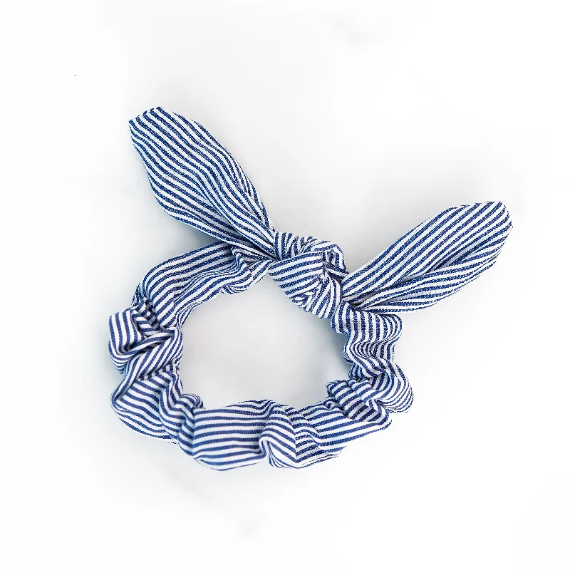 Best necklaces and pendants with cubic zirconia for a budget-friendly dazzling effect-Blue and White Scrunchie