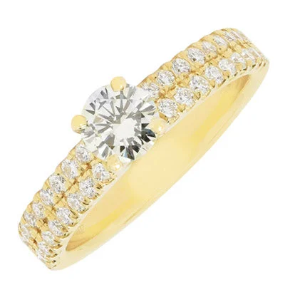 Women’s rings with intricate mandala engravings -Diamond Engagement Ring in 18kt Yellow Gold (7/8ct tw)