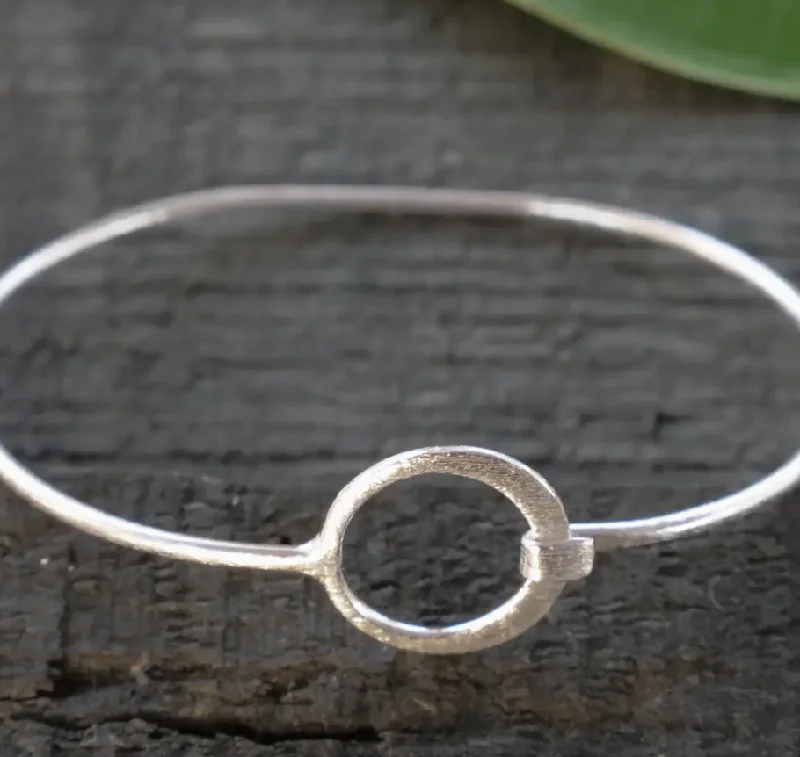 Best bangle bracelets with gold-plated finishes for an affordable luxury option-Revival Sterling Silver Simple Circle Bracelet